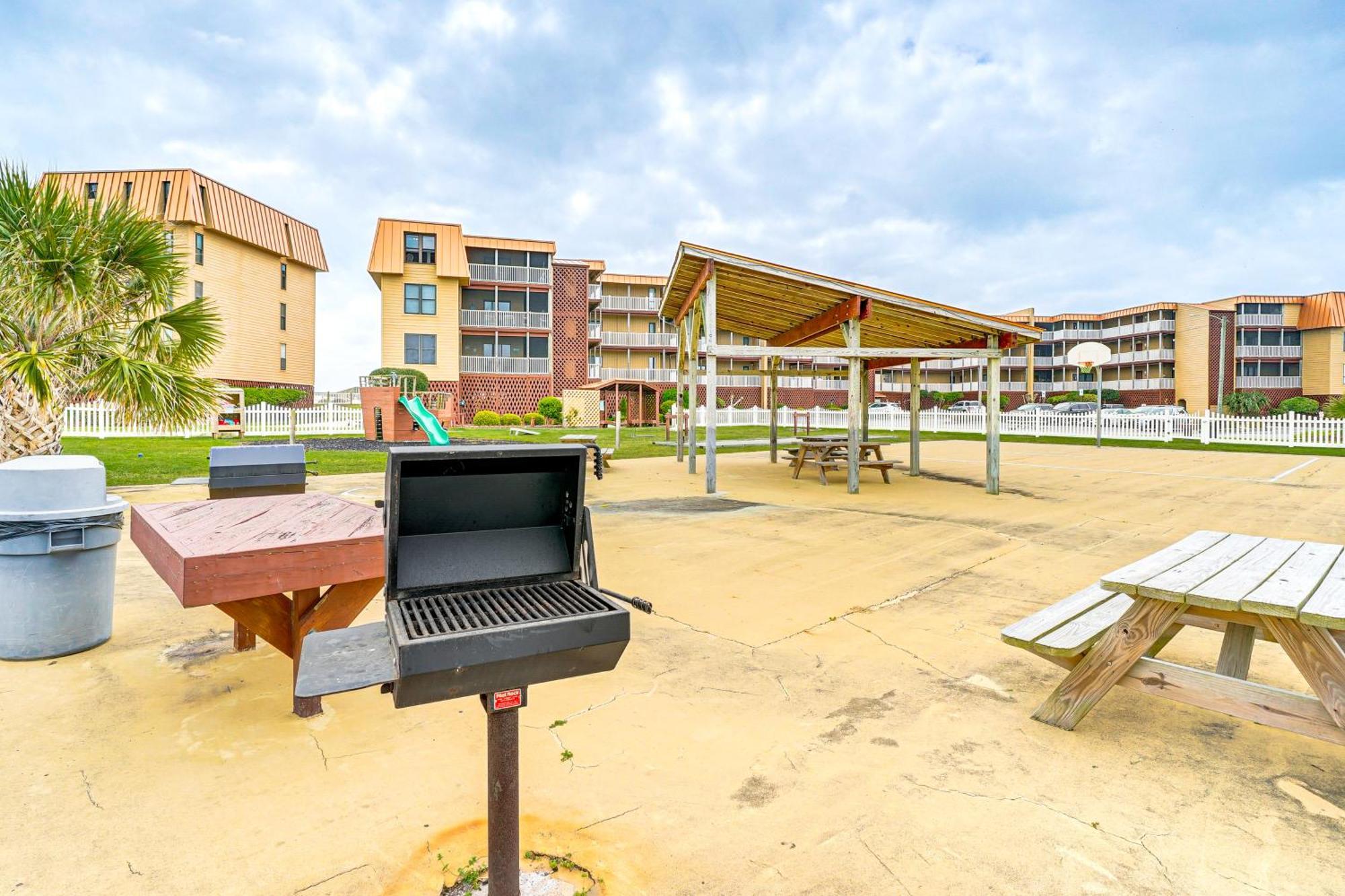Airy Oceanfront Condo Beach Views And Pool Access! North Topsail Beach Exterior photo